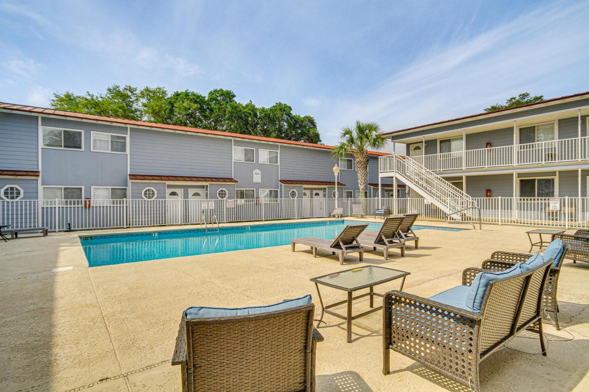 Airy Biloxi Condo With Patio Walk To Beach! Eksteriør bilde
